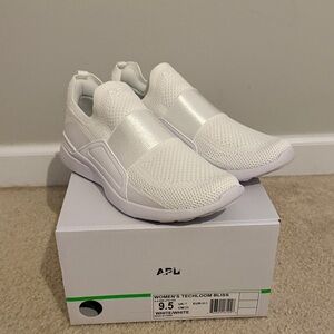 APL Women's TechLoom Bliss in White